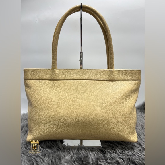 Chanel Timeless Tote Bag - Picture 2 of 15